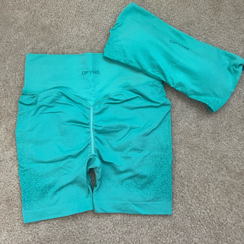 Green Dfyne Set
